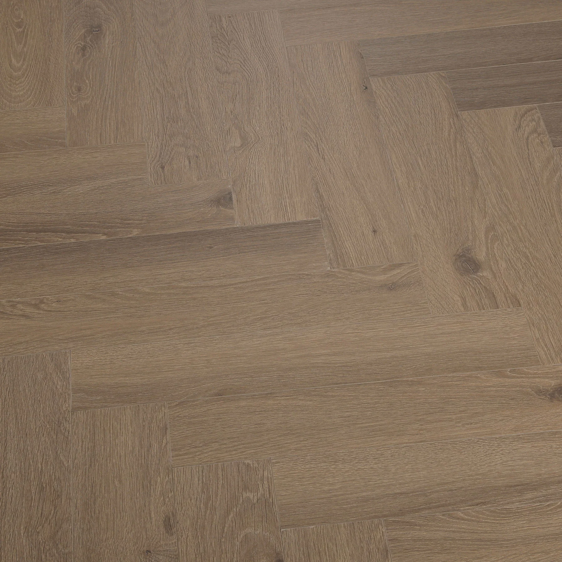 Andalusian Oak 10mm Herringbone - Image 2