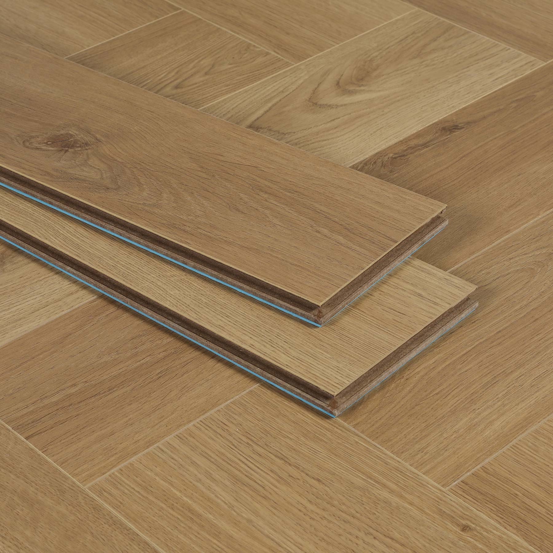 Sample: Pyrenean Oak 14mm Herringbone